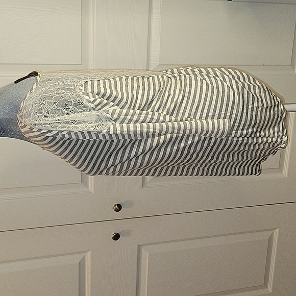 Bcbg Striped Grey White Lace Back Top - Picture 5 of 12